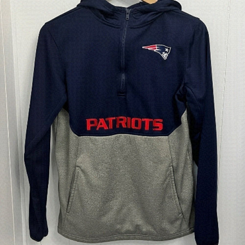 Boys NFL Patriots Hoodie Size Extra Large